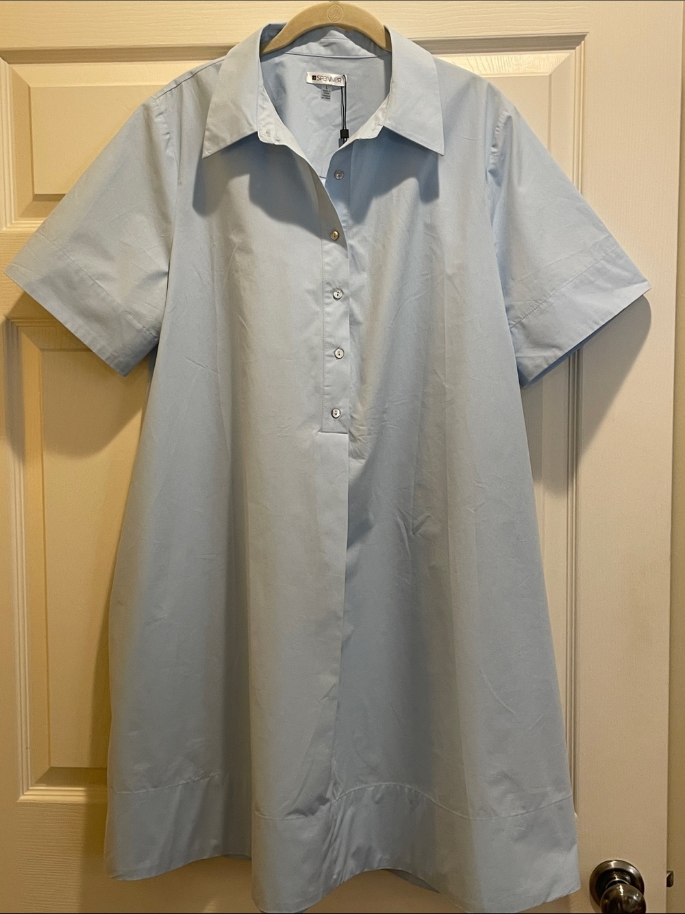 SPANNER Light Blue Short-Sleeve Button Front Dress. Large